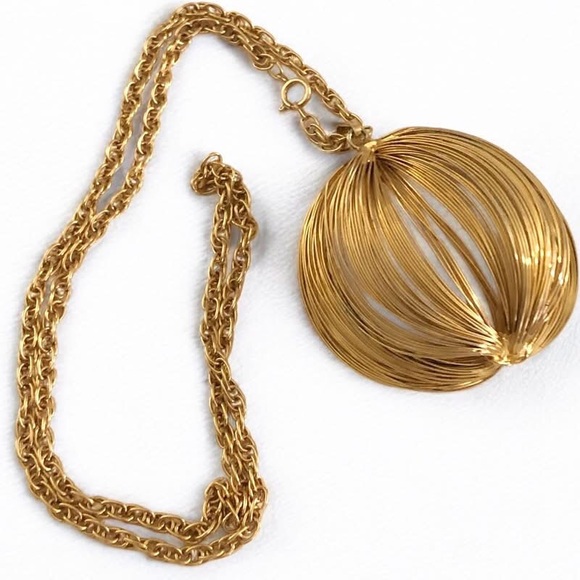Vintage Sculptural Wire Pendant Necklace - Picture 2 of 4